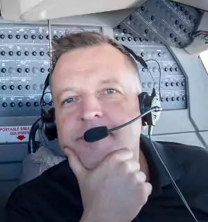 Testimonials - Avatar image of Simon